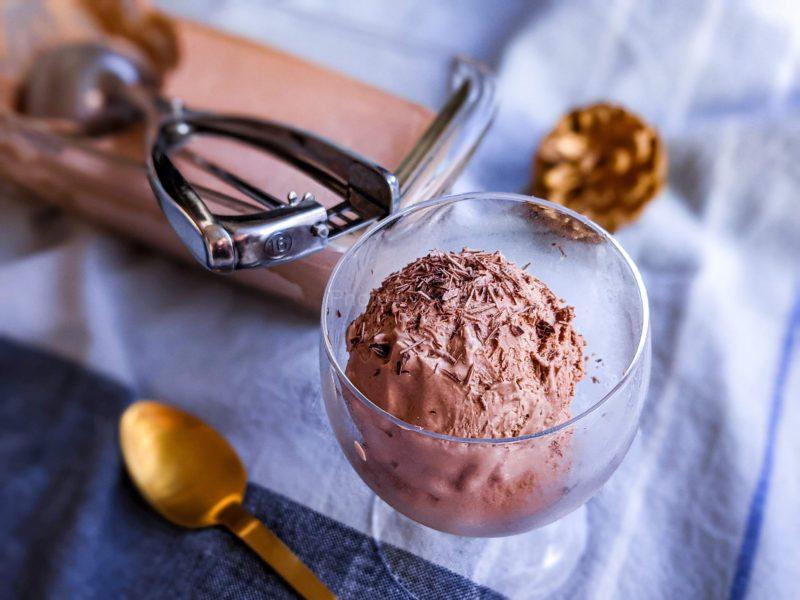 濃厚チョコレートアイスクリーム　簡単レシピ　手作り